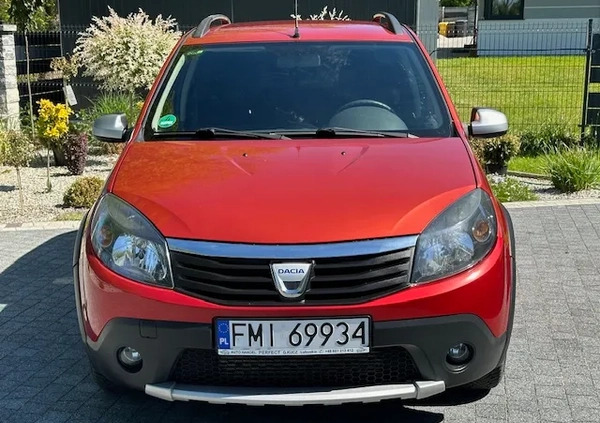 Dacia Sandero cena 17700 przebieg: 230200, rok produkcji 2010 z Biecz małe 121